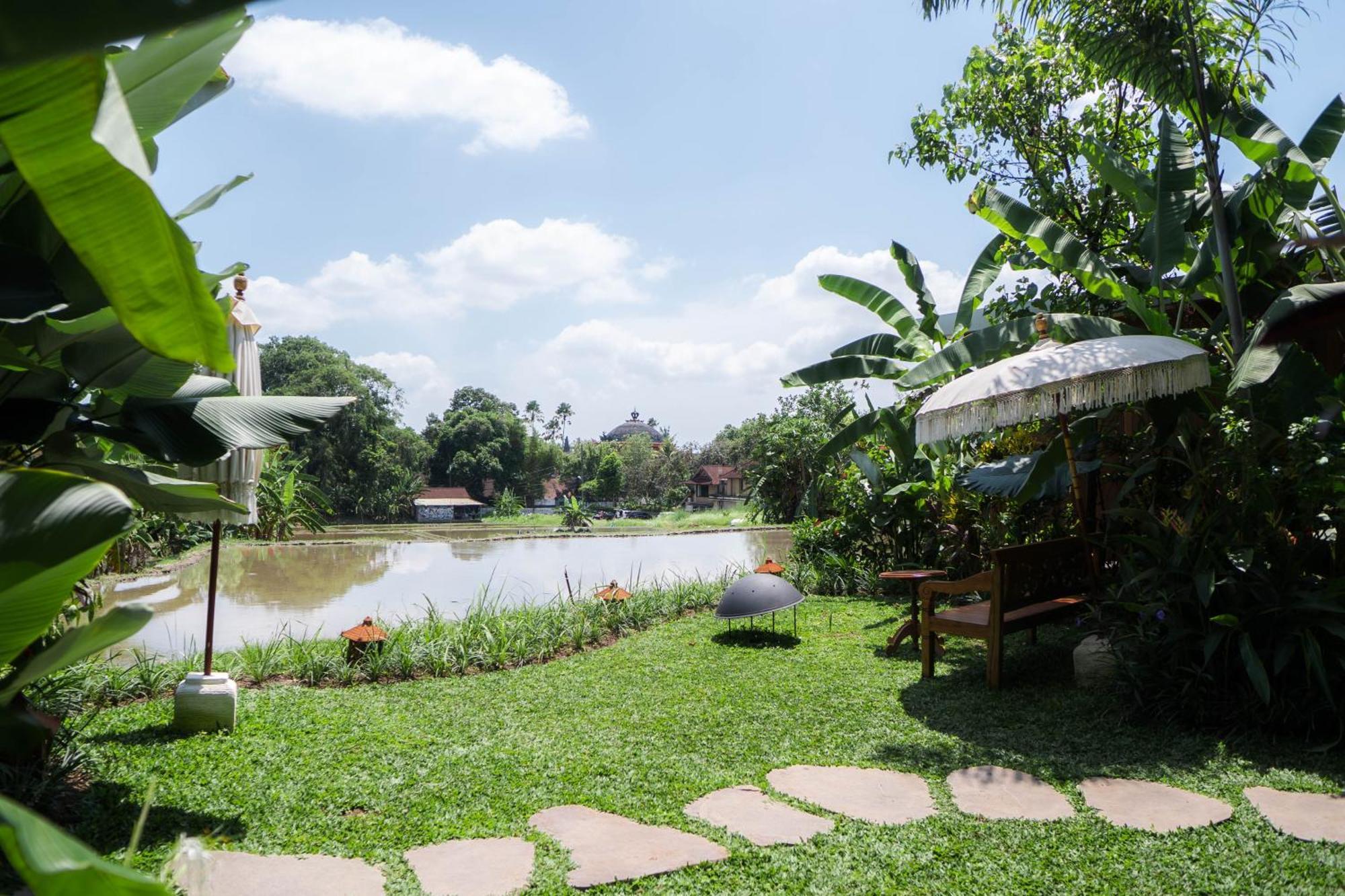 Gruen Ubud Esterno foto